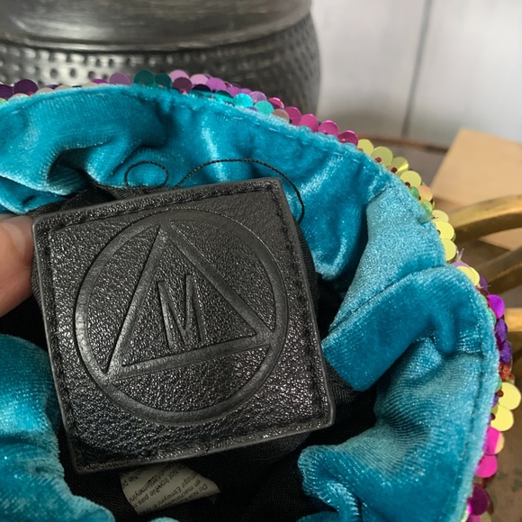 Missguided Multicolor Chain Bucket Sequins Bag EUC - Picture 7 of 13